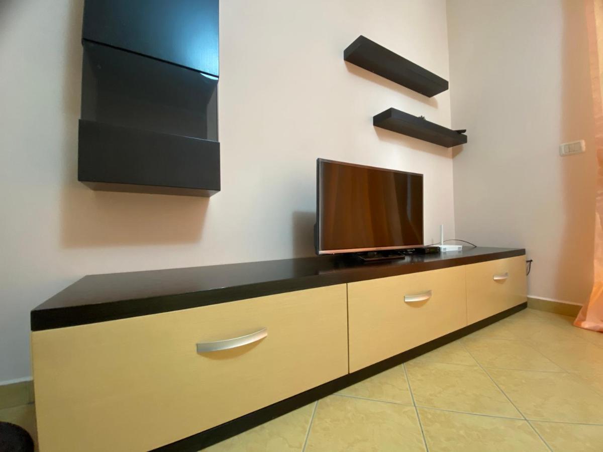 Noar Apartment Saranda Extérieur photo